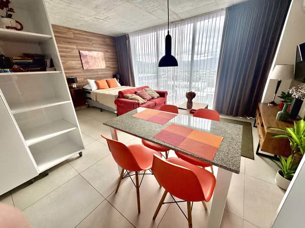 ALQUILER DE APARTAMENTO AMUEBLADO EN CONDOMINIO FULL AMENIDADES