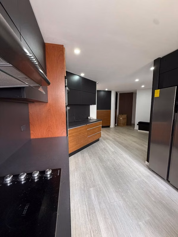 Apartamento grande con Vista por La Paco Escazú