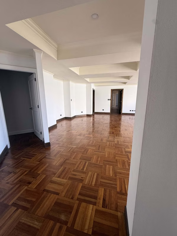 Apartamento grande con Vista por La Paco Escazú