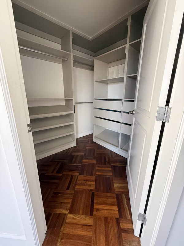 Apartamento grande con Vista por La Paco Escazú