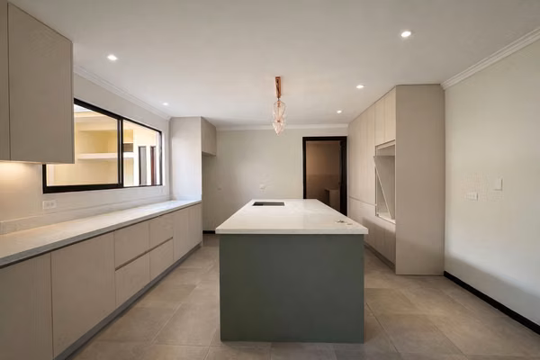ALQUILER DE CASA EN CONDOMINIO LOS ALICANTOS, CIUDAD COLÓN
