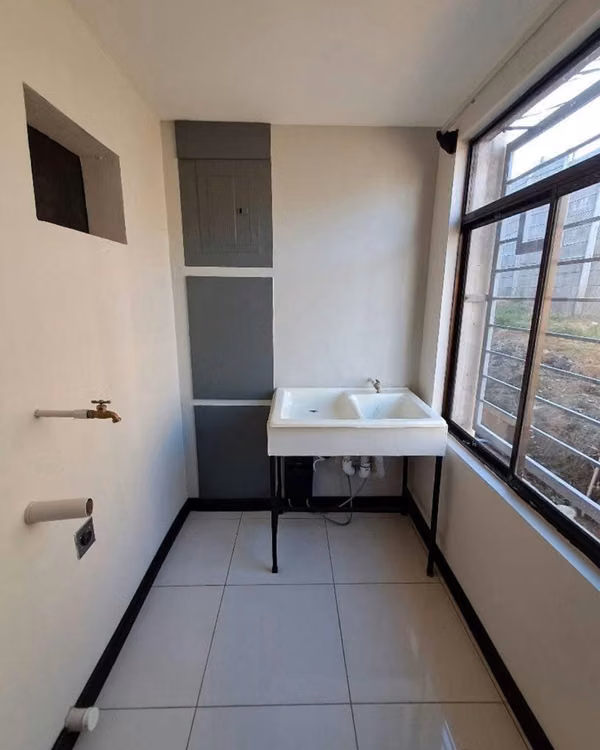 ALQUILO MODERNA CASA PARA ESTRENAR SAN PEDRO DE BARBA