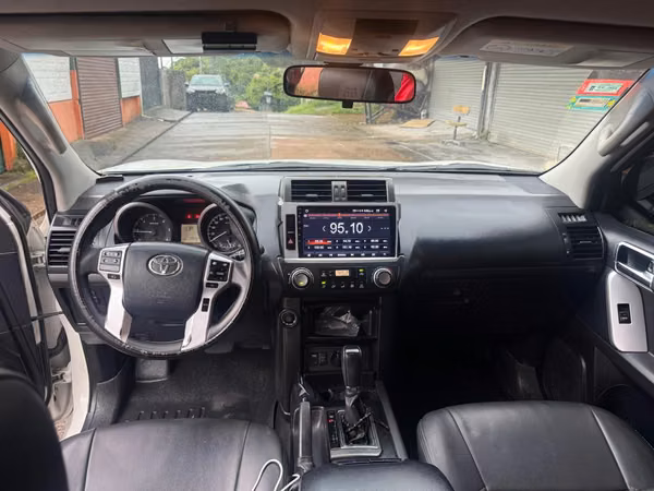 2015 Toyota Prado