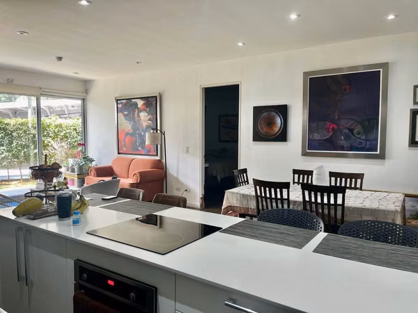 Apartamento en venta en Escazú | 2 habitaciones y jardín