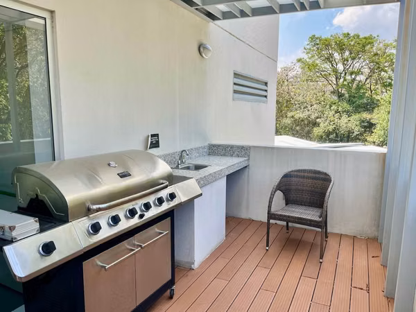 Apartamento en venta en Escazú | 2 habitaciones y jardín