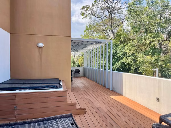 Apartamento en venta en Escazú | 2 habitaciones y jardín