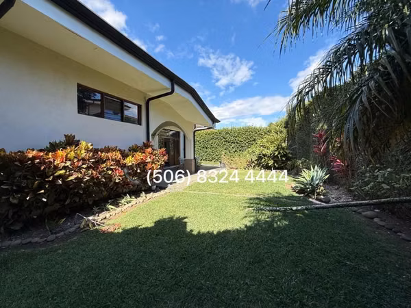 HOUSE FOR RENT IN CONDOMINIUM IN GUACHIPELIN DE ESCAZÚ