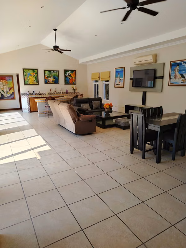 PP-039 CASA EN CONDOMINIO EN COSTA DEL SOL PLAYA BEJUCO