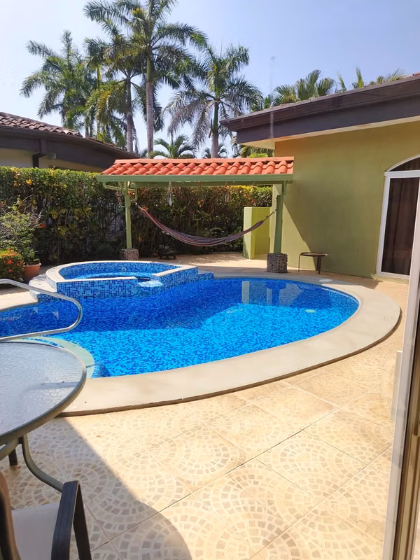 PP-039 CASA EN CONDOMINIO EN COSTA DEL SOL PLAYA BEJUCO