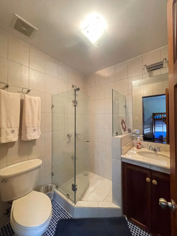 Venta Casa en Condominio Guachipelin Sur