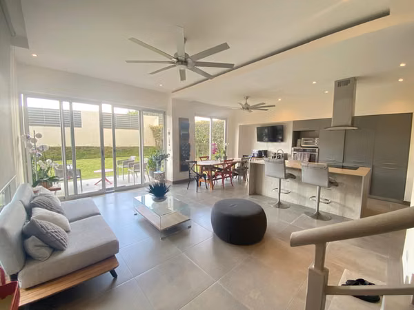 Venta Townhouse en condominio - Lindora