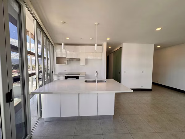 ROHRMOSER NUNCIATURA: ALQUILER DE APARTAMENTO DE 2 HABITACIONES EN TORRE