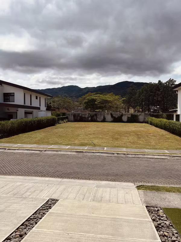 LOT FOR SALE | BOUTIQUE CONDOMINIUM – RÍO ORO, SANTA ANA