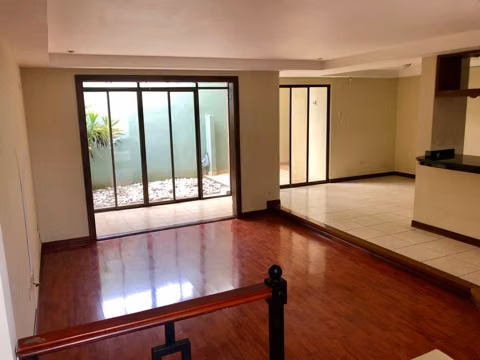 CASA HEREDIA EN CONDOMINIO CERCA DE OXIGENO Y ZONA FRANCA