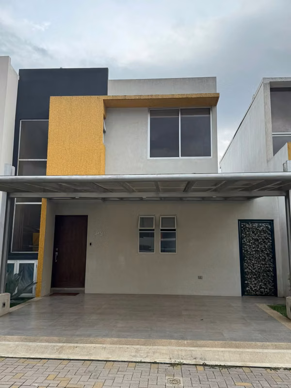 ¡Vive rodeado de naturaleza en Condominio Oro Real - Santa Ana!