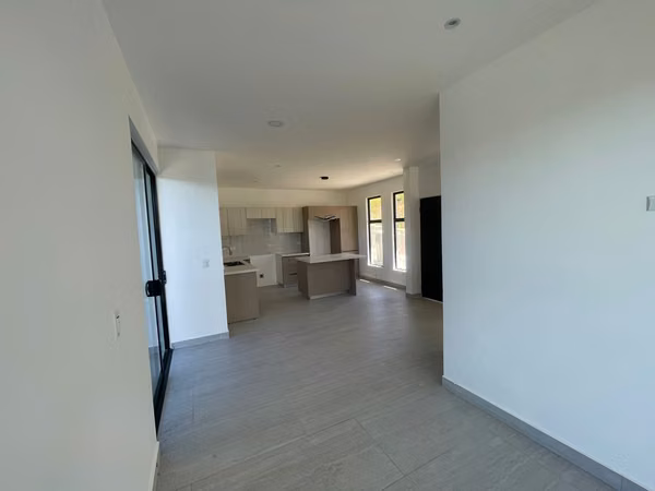 Venta de Casa Nueva en Condominio– Bello Horizonte de Escazú
