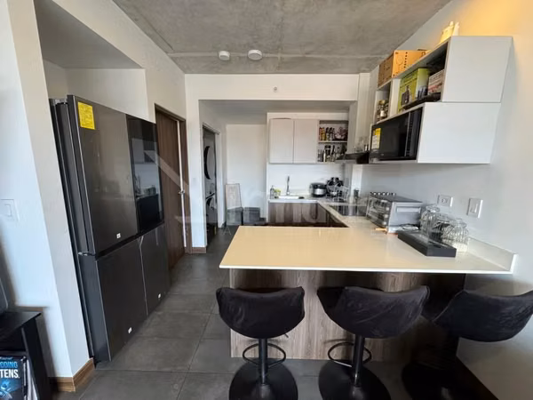 Se vende apartamento de una habitación en condominio en La Uruca, cerca de Repretel.
