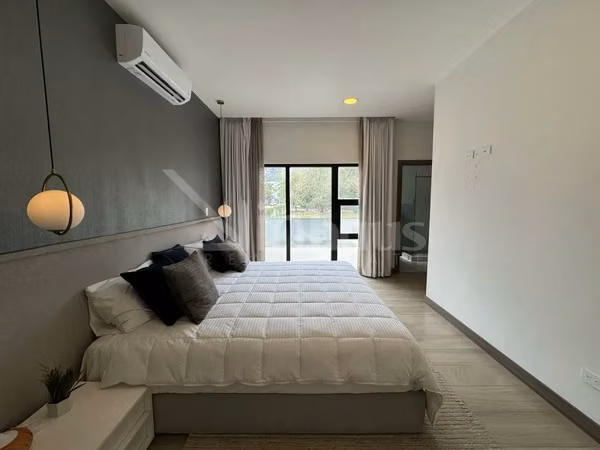 Pre venta de casas en condominio en Santa Ana Centro. Modelo: Terraza