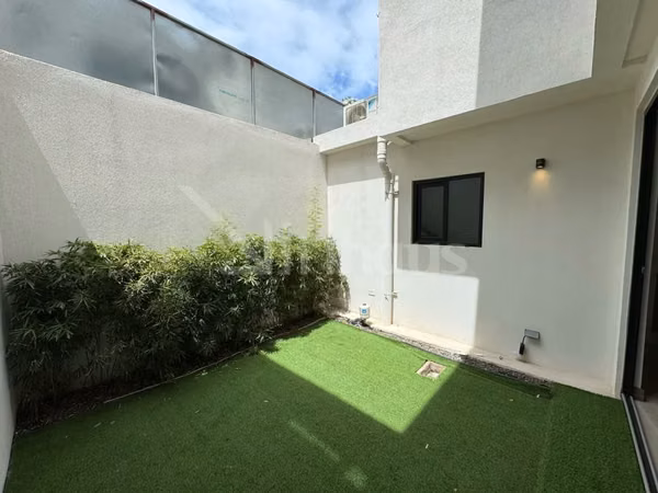 Pre venta de casas en condominio en Santa Ana Centro. Modelo: Terraza