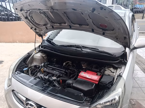 HYUNDAI ACCENT BLUE