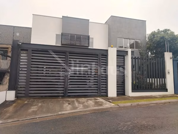 id 41045  Venta de casa en residencial privado en Tres Ríos