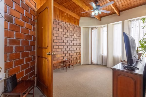 Propiedad con 3 apartamentos en venta – San Pedro, Montes de Oca