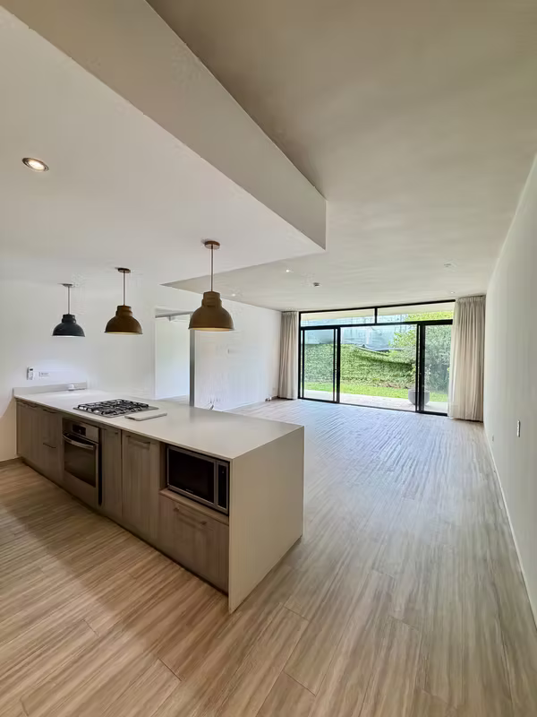 Oportunidad impresionante moderno 194m2 3 habs + servicio patio grande