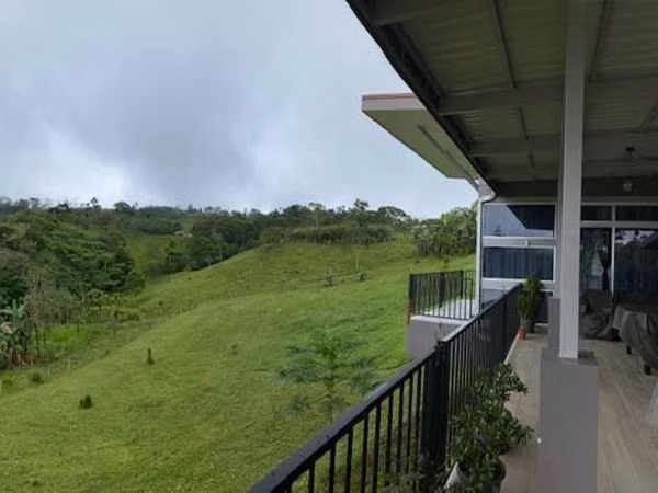 Casa con 3.600 m² de terreno en venta | Aguas Zarcas
