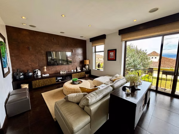 VENTA DE EXCLUSIVO APARTAMENTO AMUEBLADO EN ESCAZÚ