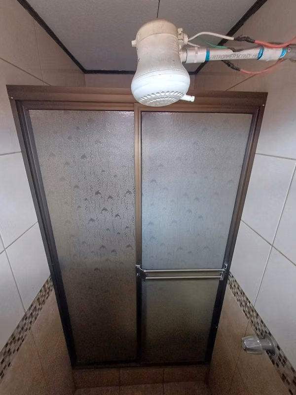 SE VENDE GRAN LOTE CON 2 APARTAMENTOS ¡¡REMATE!!