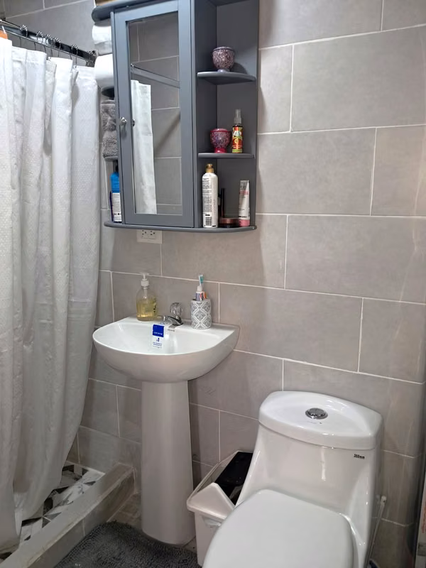 Venta de casa en Desamparados con apartamento
