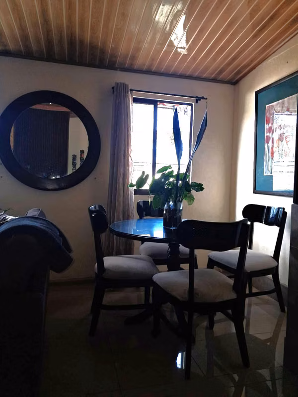 Venta de casa en Desamparados con apartamento