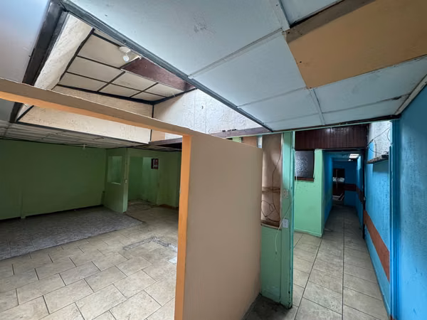 Venta de propiedad de uso mixto para remodelar, Heredia
