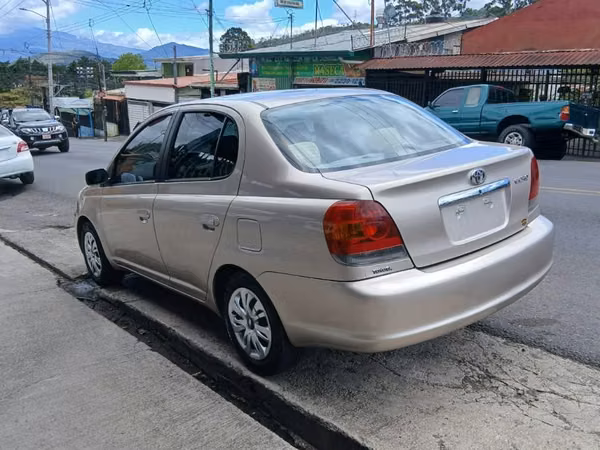 Toyota echo