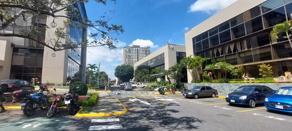 Office for sale as an investment, very good opportunity with an excellent tenant in La Sabana.