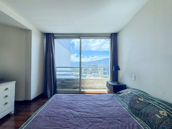 Venta apartamento Torres de Paseo Colón - Piso 21