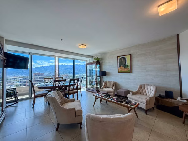 Venta apartamento Torres de Paseo Colón - Piso 21