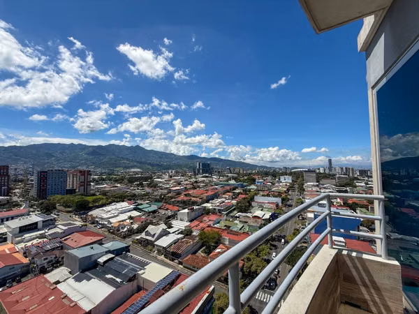 Venta apartamento Torres de Paseo Colón - Piso 21
