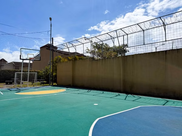 Venta de casa en condominio en San Pablo de Heredia