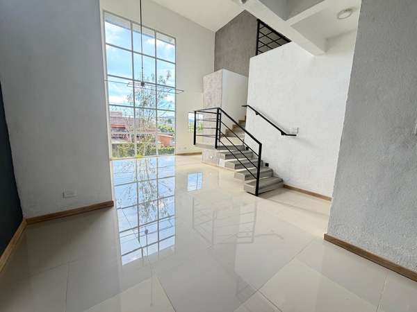 2-Year-Old Modern Home with Mountain Views – Rialto Gated Community, Montes de Oca