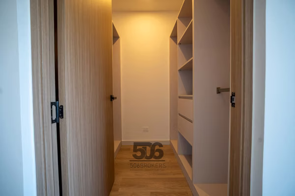Venta de casa nueva en Barreal de Heredia, Amenidades