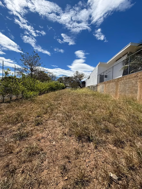 ¡Hermosa Propiedad en Venta en Juanilama de Esparza, Calle Molejones!