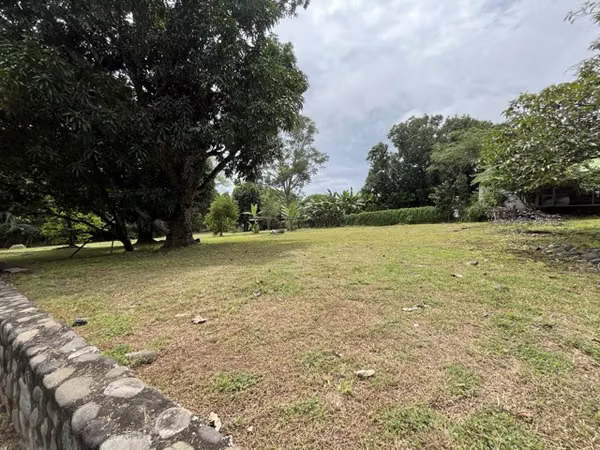 Venta de propiedad con uso suelo mixto. Apta para desarrollar.