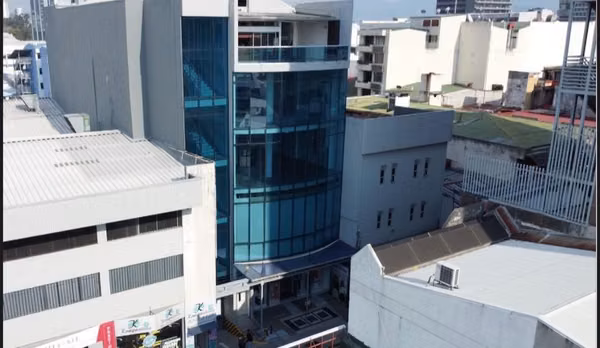 Edificio 5 Pisos en Venta – San José Centro – 2.726 m² Construcción