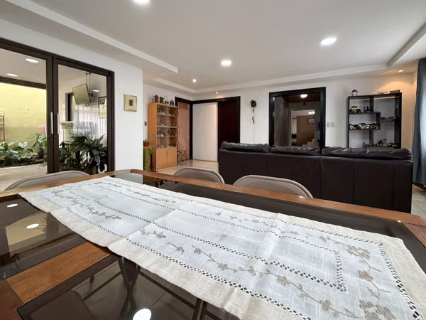 Venta de casa independiente en San Pedro Montes de Oca