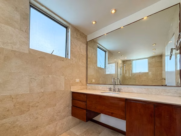 Casa con piscina privada en venta | Pozos, Santa Ana