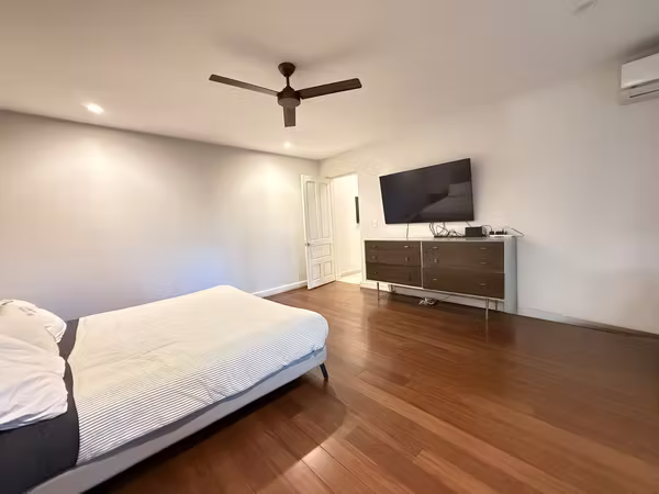 Casa en condominio para la venta en lindora con amplio jardín
