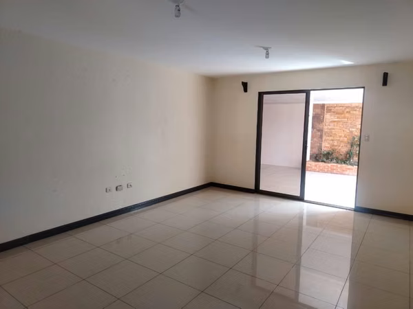 Casa en San Rafael de Heredia