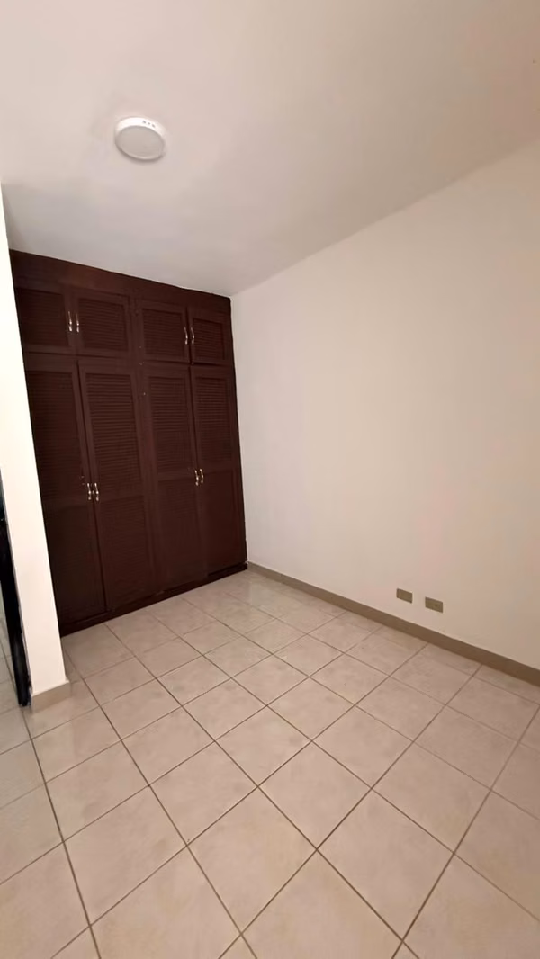 Alquiler de apartamento en Guachipelín de Escazú, Residencial Pinar del Rio