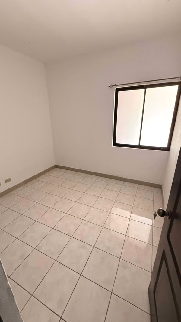 Alquiler de apartamento en Guachipelín de Escazú, Residencial Pinar del Rio